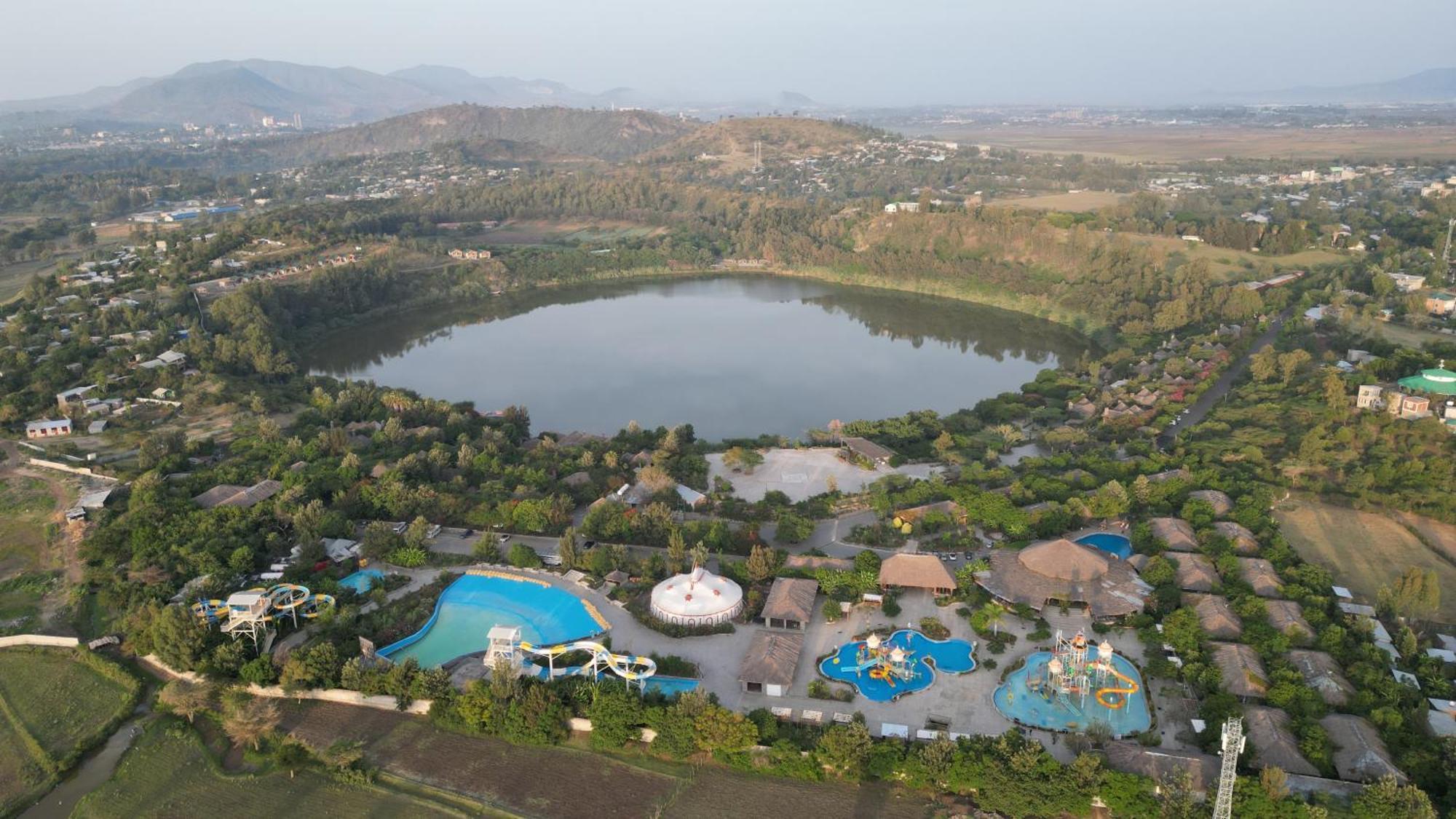 Kuriftu Resort And Spa Bishoftu Bagian luar foto